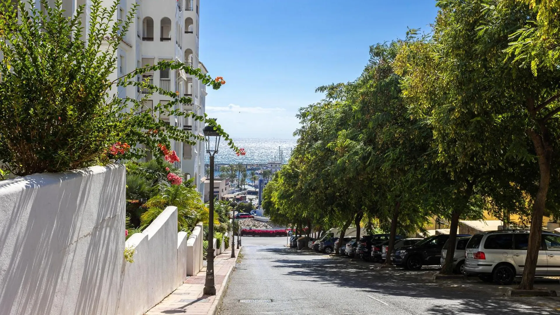 Estepona Puerto Blanco - Modern Luxury Apartment Spain