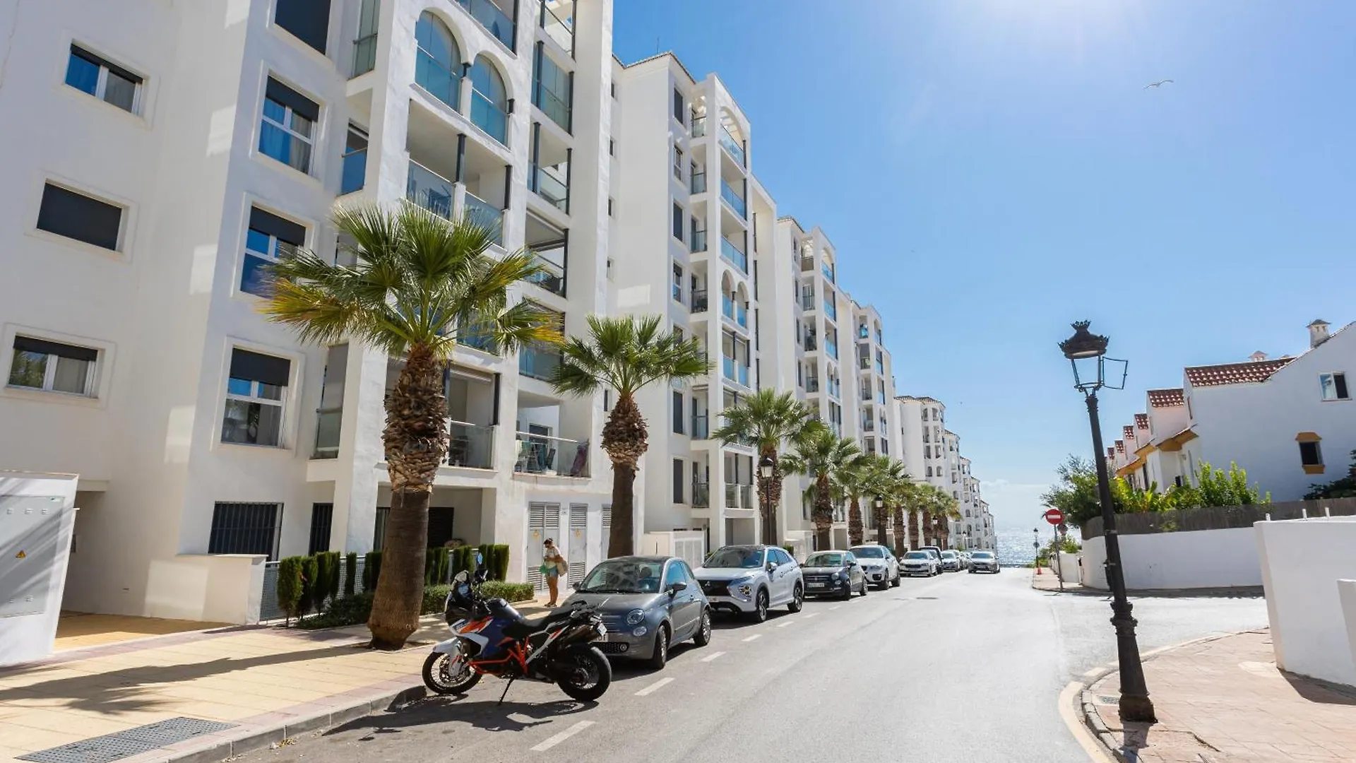 Estepona Puerto Blanco - Modern Luxury Apartment